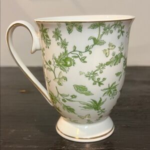 Green Floral Pedestal Mug Gild Trim @ 8 oz
